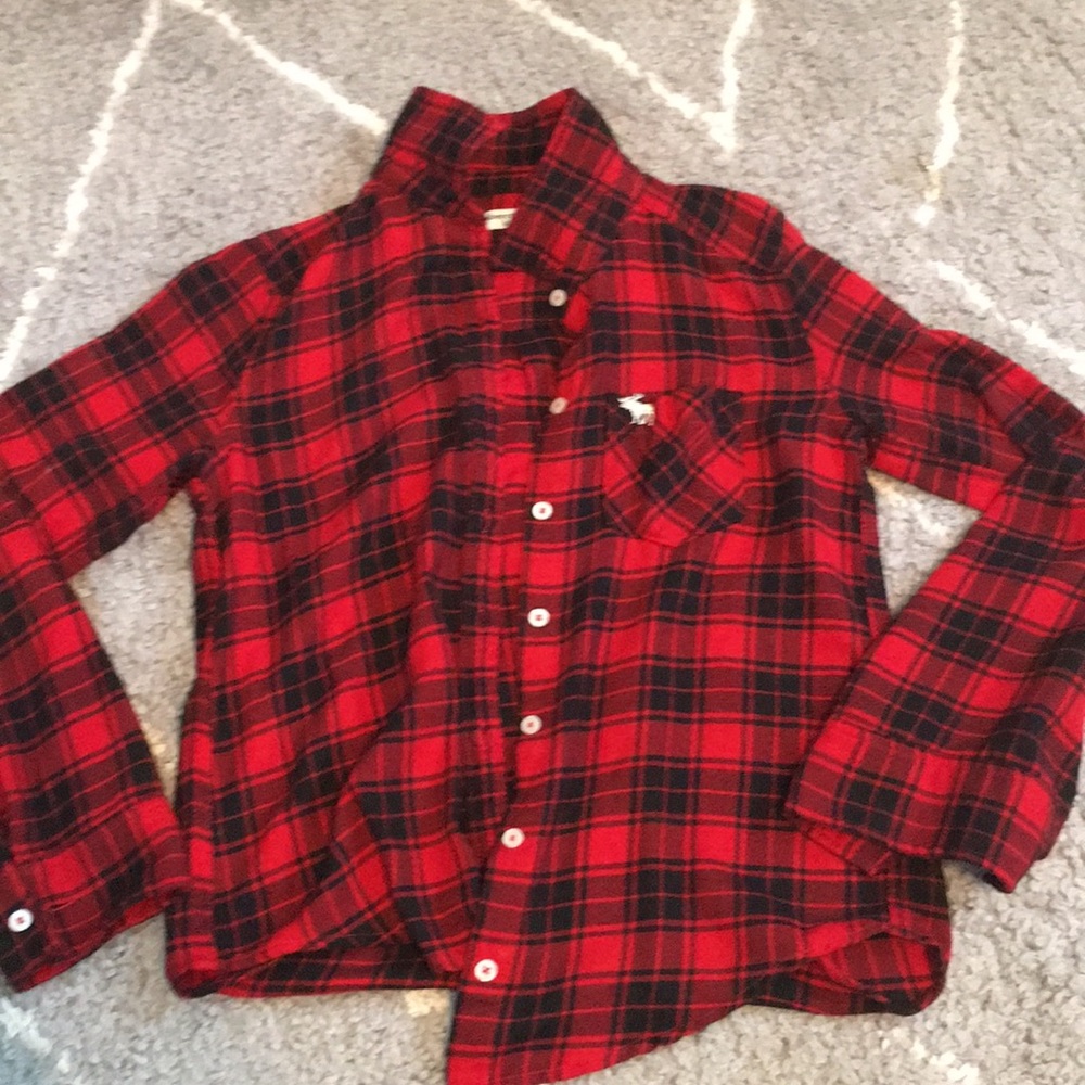 Cute Plaid Button Down!